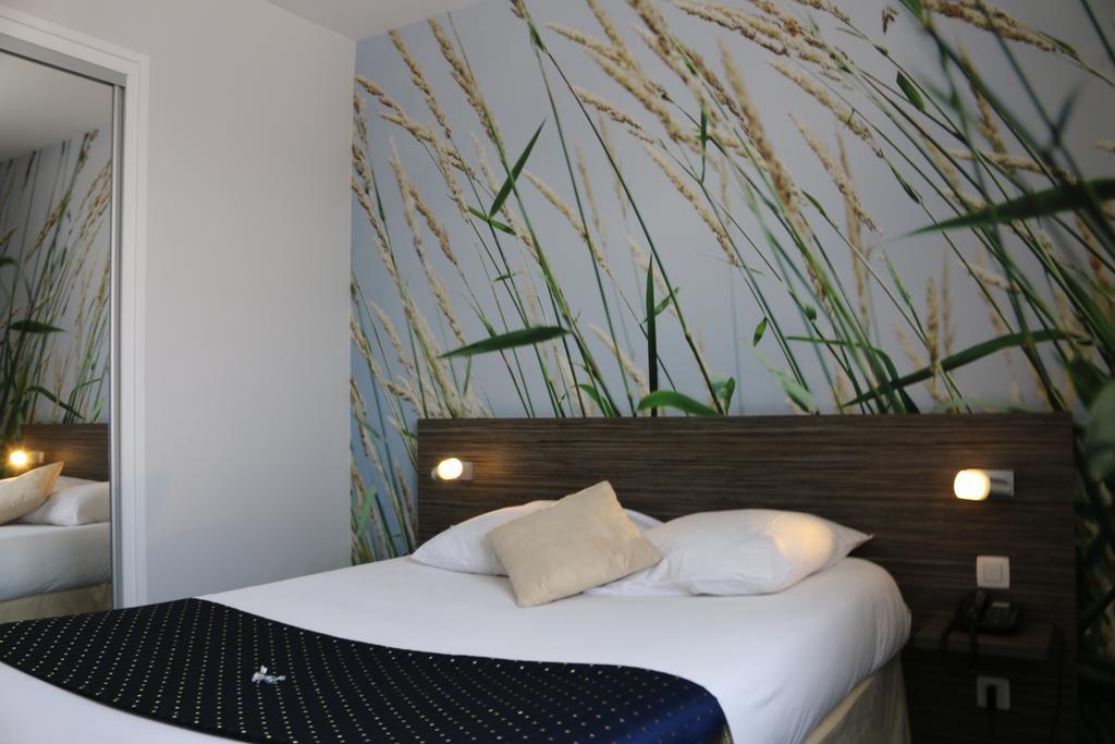 The Originals City, Hotel Dau Ly, Lyon Est Bron Eksteriør billede