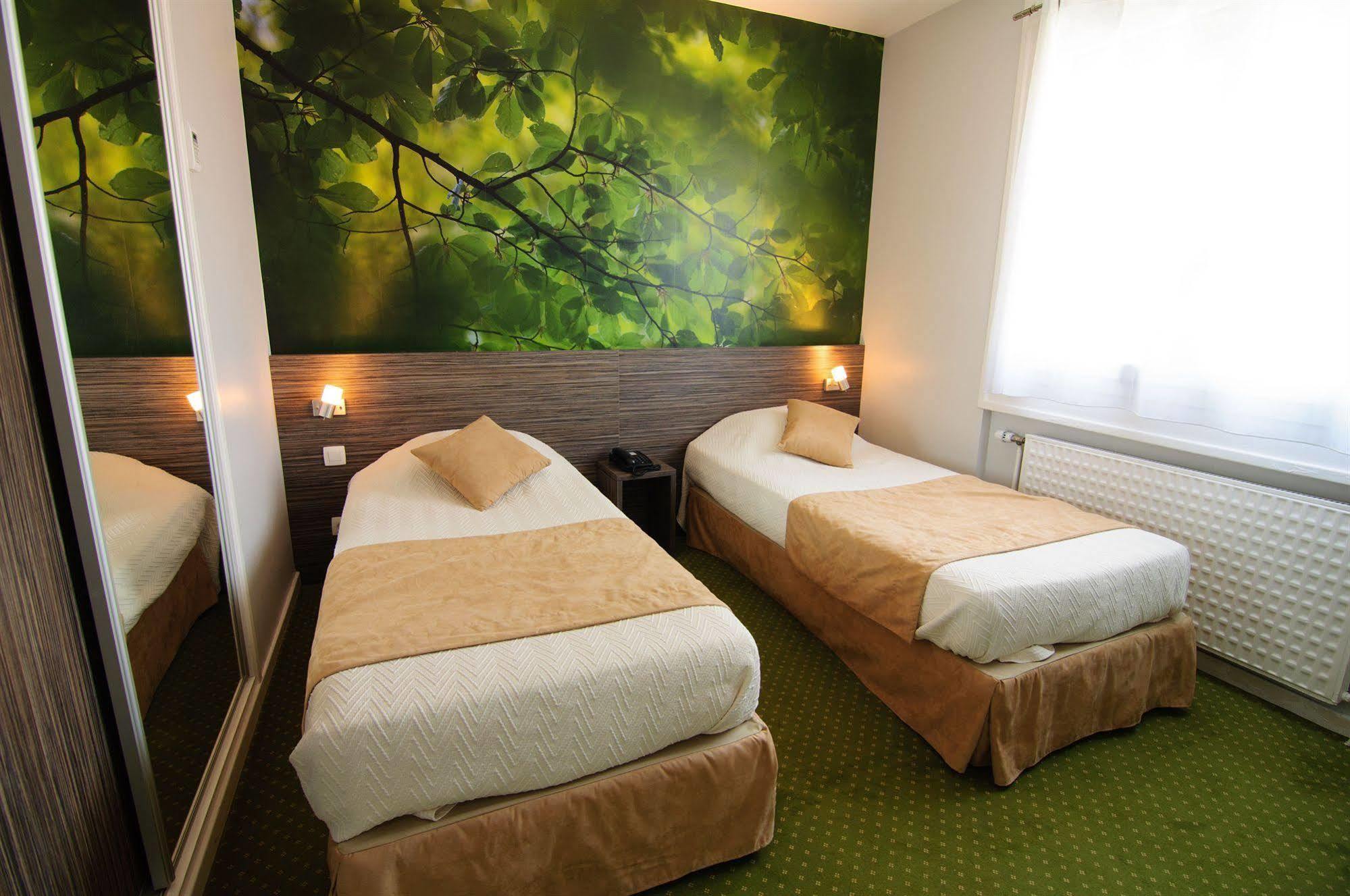 The Originals City, Hotel Dau Ly, Lyon Est Bron Eksteriør billede
