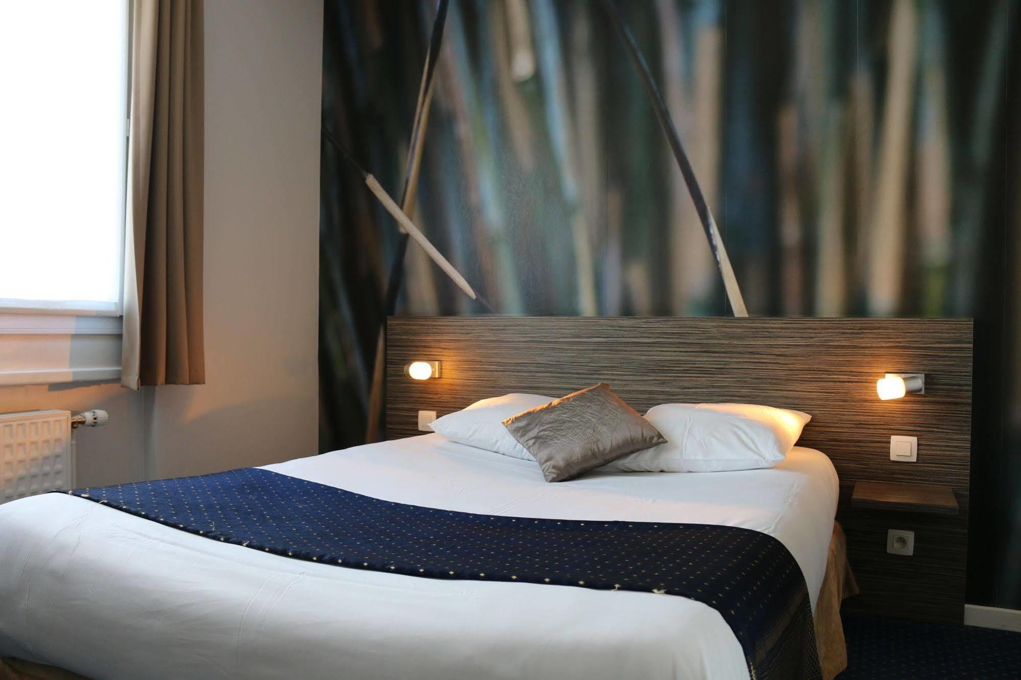 The Originals City, Hotel Dau Ly, Lyon Est Bron Eksteriør billede